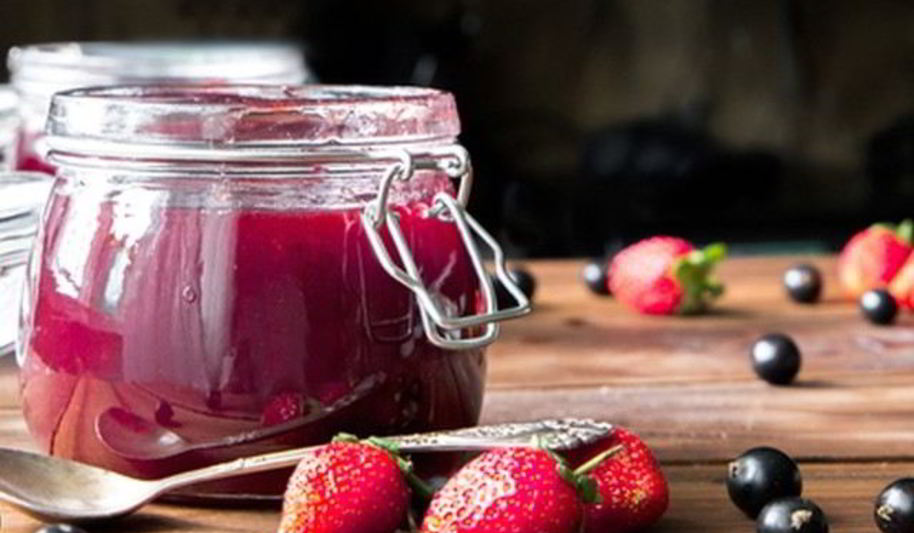 Рецепт варенье из клубники и смородины