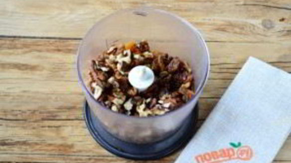 ШАГ 2. варенье из кураги с грецким орехом