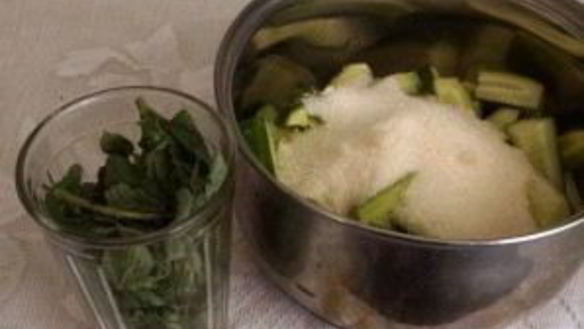 ШАГ 2. варенье из огурцов на зиму