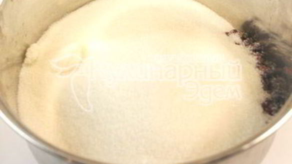 ШАГ 2. варенье из жимолости