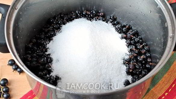 ШАГ 3. варенье-желе из черной смородины