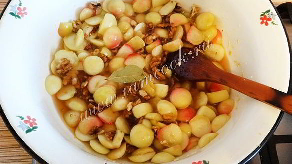 ШАГ 13. яблочное варенье с грецкими орехами