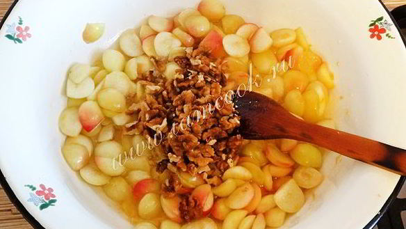 ШАГ 10. яблочное варенье с грецкими орехами
