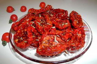 Вяленые помидоры с розмарином