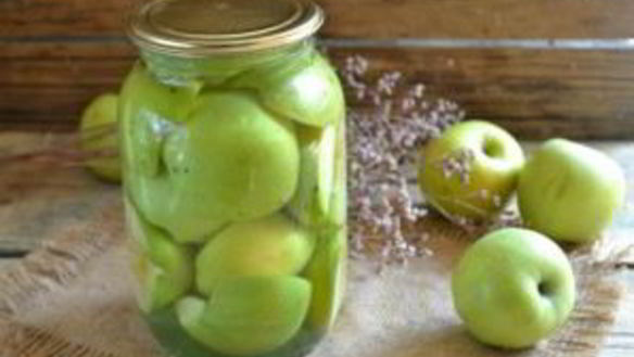 ШАГ 5. закатка яблок на зиму