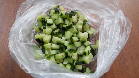 ШАГ 6. заморозка свежих огурцов на зиму