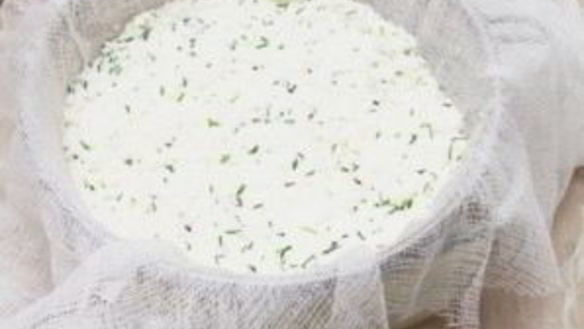 ШАГ 5. адыгейский сыр с зеленью