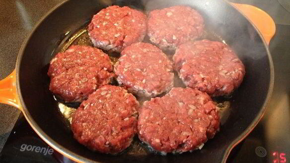 ШАГ 3. гамбургер