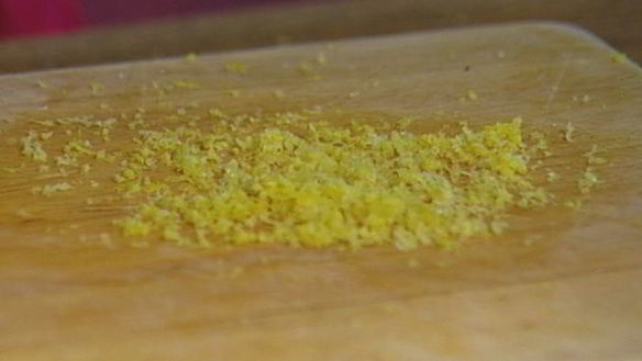 ШАГ 3. бутерброд с раками и маскарпоне