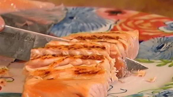 ШАГ 9. бутерброд с семгой, авокадо и беконом