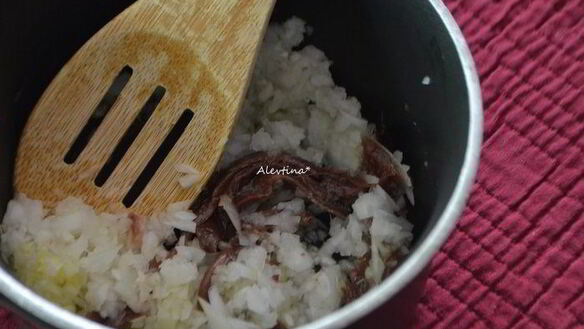 ШАГ 3. бутерброд с томатами и анчоусной заправкой