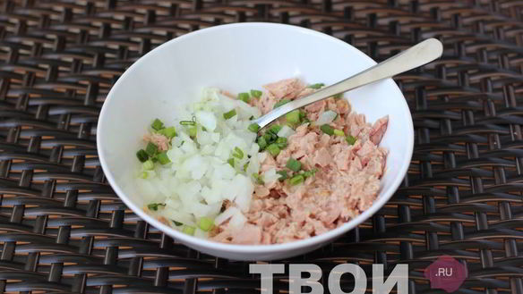 ШАГ 2. бутерброд с тунцом