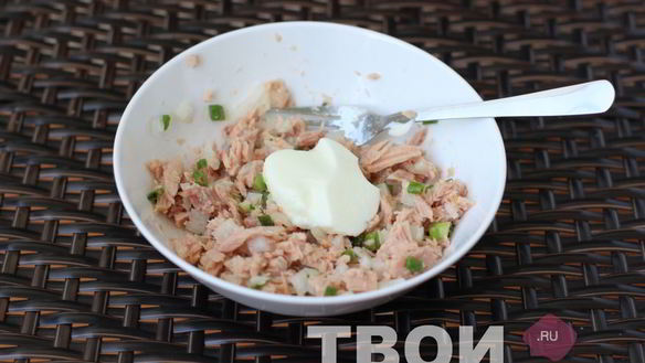 ШАГ 3. бутерброд с тунцом