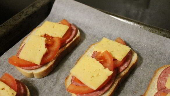 ШАГ 5. бутерброд с яйцом пашот