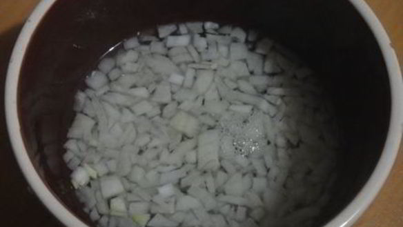 ШАГ 4. бутербродная намазка из крабовых палочек и яблока