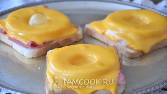 ШАГ 7. бутерброды с ананасом, ветчиной и сыром