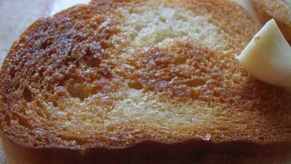 ШАГ 9. бутерброды с чесноком и рубленым яйцом