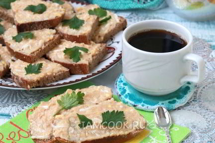 Бутерброды с икрой сайды