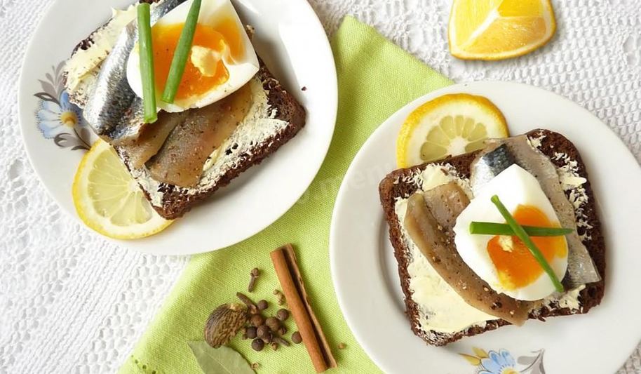 Рецепт бутерброды с килькой