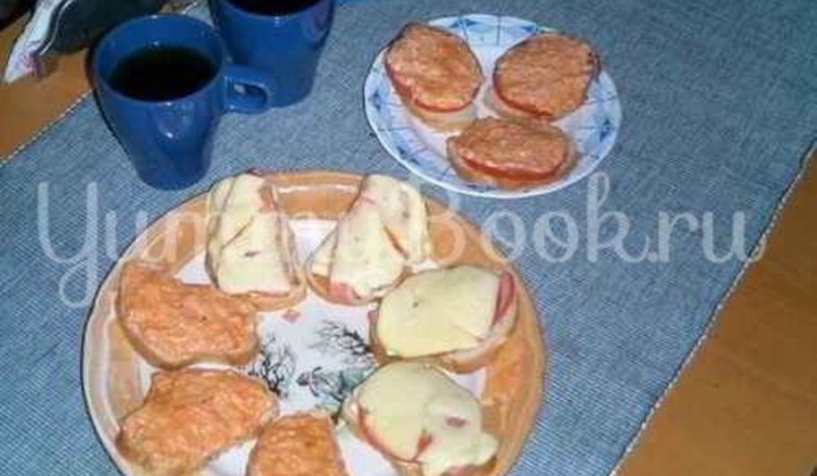 Рецепт бутерброды с колбасой, сыром и помидорами