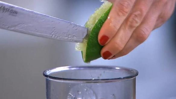 ШАГ 8. бутерброды с креветками-мисо