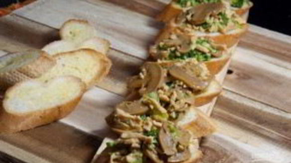 ШАГ 4. бутерброды с курицей и шампиньонами