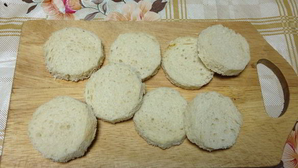 ШАГ 2. бутерброды с печенью трески