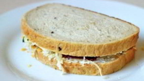 ШАГ 10. бутерброды с сыром на сковороде