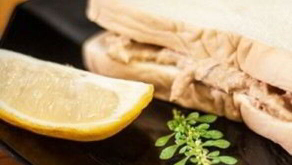 ШАГ 7. бутерброды с тунцом