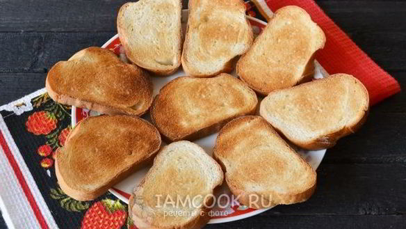 ШАГ 4. бутерброды со шпротами и киви