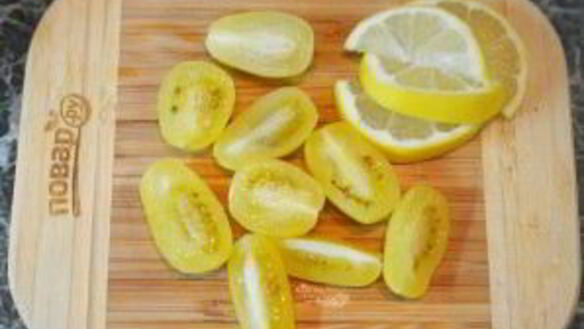 ШАГ 7. бутерброды со шпротами и копченой семгой