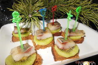 Бутерброды с селедкой