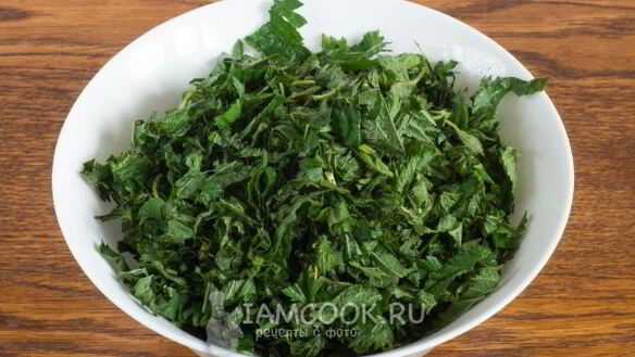 ШАГ 9. горячие бутерброды с крапивой и сыром