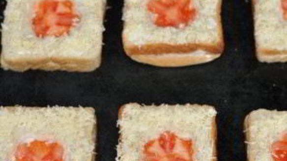 ШАГ 4. горячие бутерброды с сыром