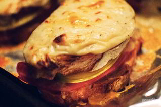 Горячие бутерброды с яблоком