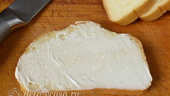 ШАГ 2. горячие бутерброды со шпротами