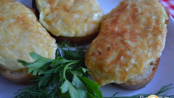 ШАГ 5. горячий бутерброд с сыром