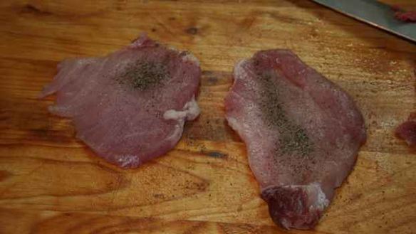 ШАГ 27. курица с печенью под ананасом и мясной бутерброд