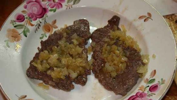 ШАГ 29. курица с печенью под ананасом и мясной бутерброд