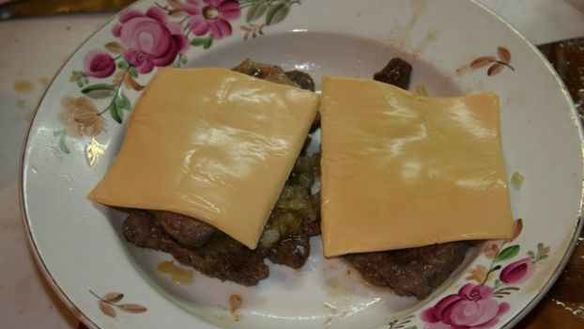 ШАГ 31. курица с печенью под ананасом и мясной бутерброд