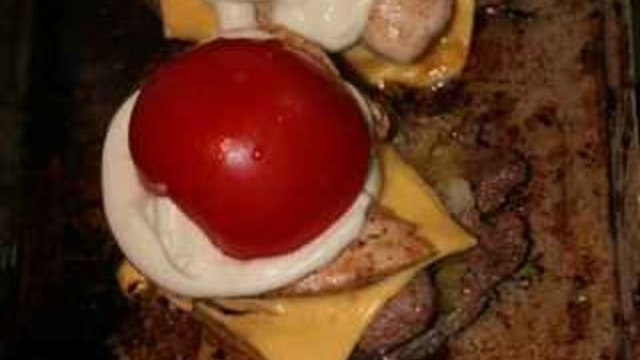 ШАГ 35. курица с печенью под ананасом и мясной бутерброд