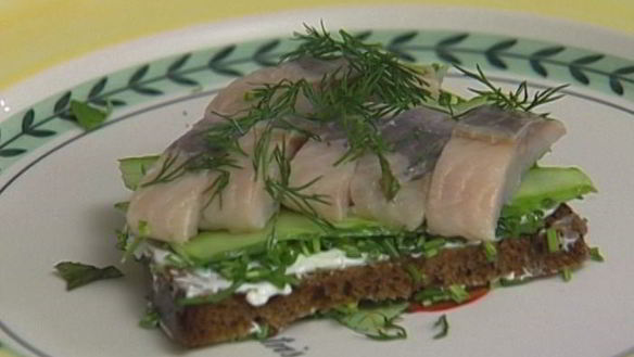 ШАГ 6. русский бутерброд с сельдью