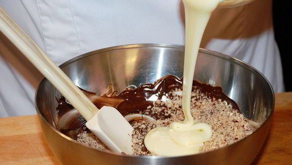 ШАГ 3. сладкий бутерброд с ореховой пастой