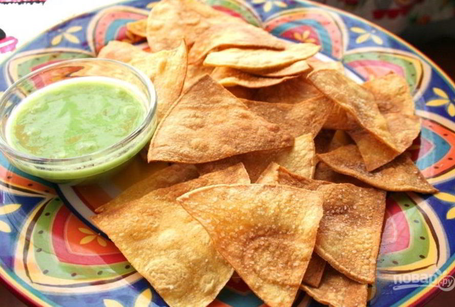 Чипсы начос в духовке