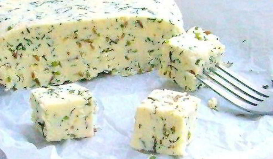 Рецепт домашний сыр с зеленью и тмином