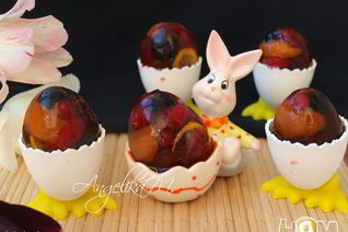 Фруктово-ягодные заливные яйца