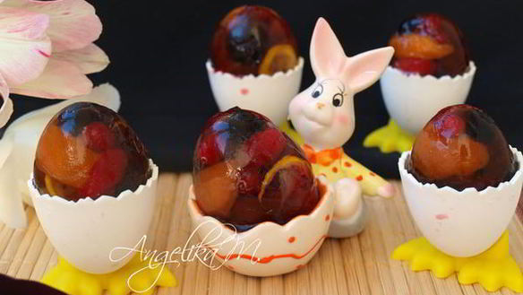 ШАГ 5. фруктово-ягодные заливные яйца