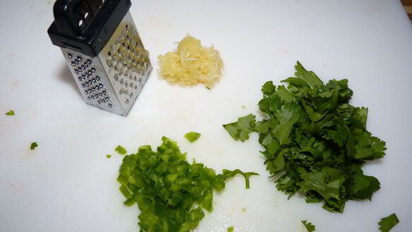 ШАГ 4. гуакамоле с зеленым чили