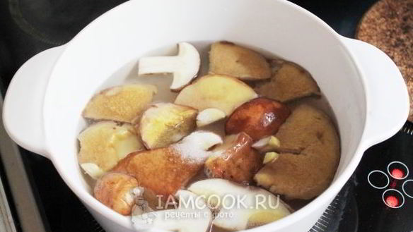 ШАГ 4. грибная икра из маслят