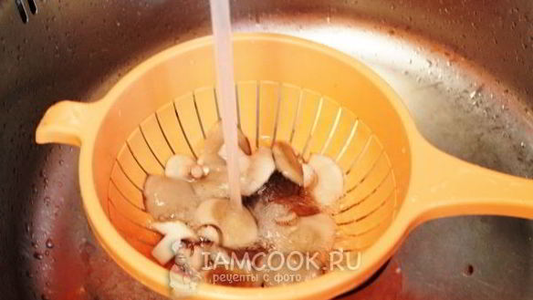 ШАГ 5. грибная икра из маслят